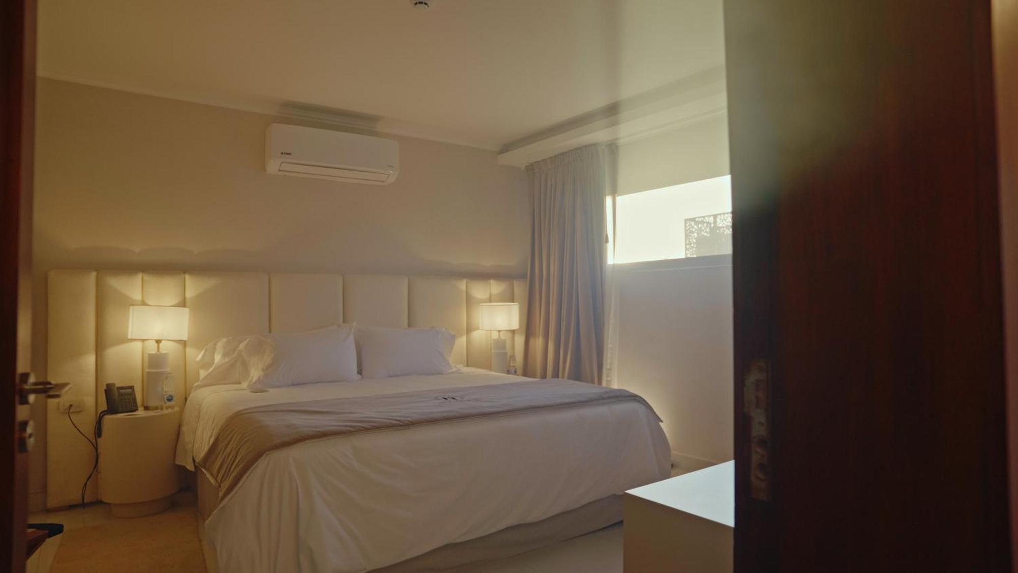 Ht Hotel Deluxe Resort & Spa 산티아고 델 에스테로 외부 사진